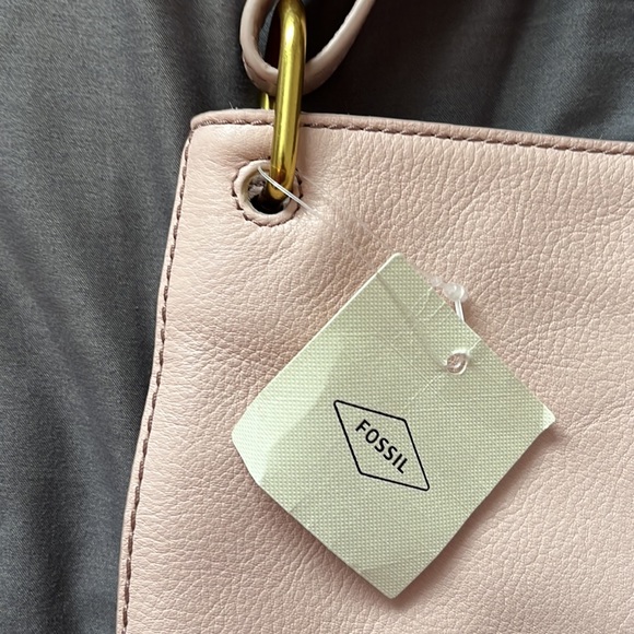 Light Pink Fossil Purse - Picture 2 of 9